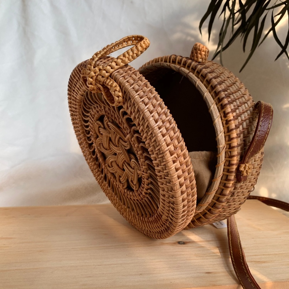 Round Rattan Crossbody Bag - Picture 2 of 4